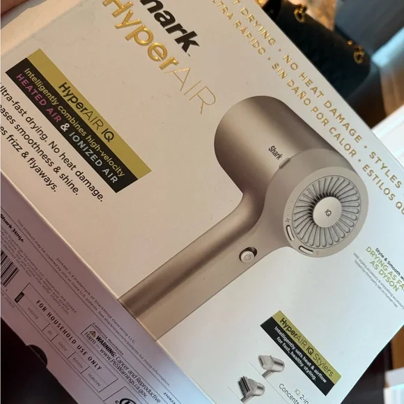 Shark hair dryer - Hyper air - Picture 5 of 12